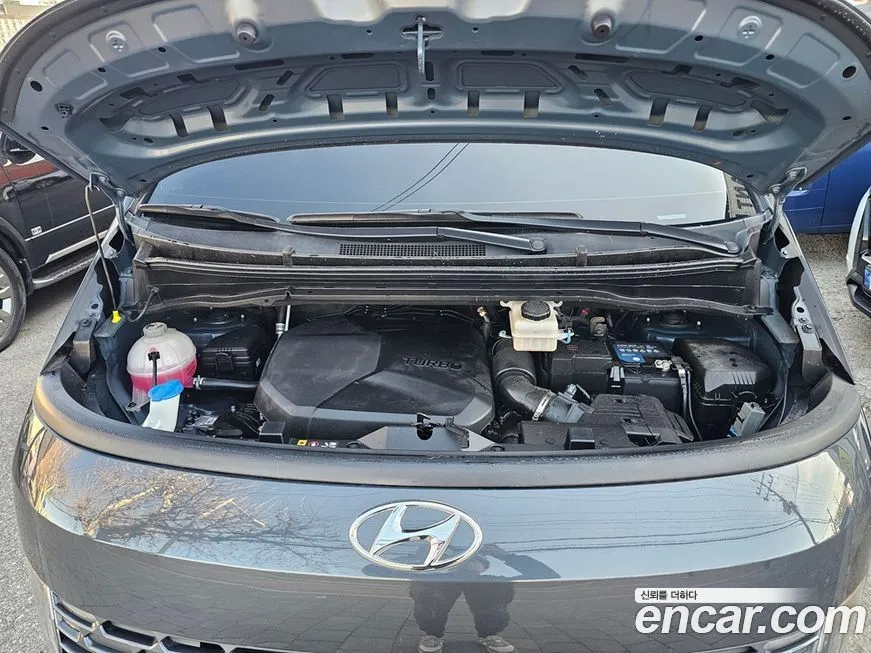 Hyundai Staria — фото 3