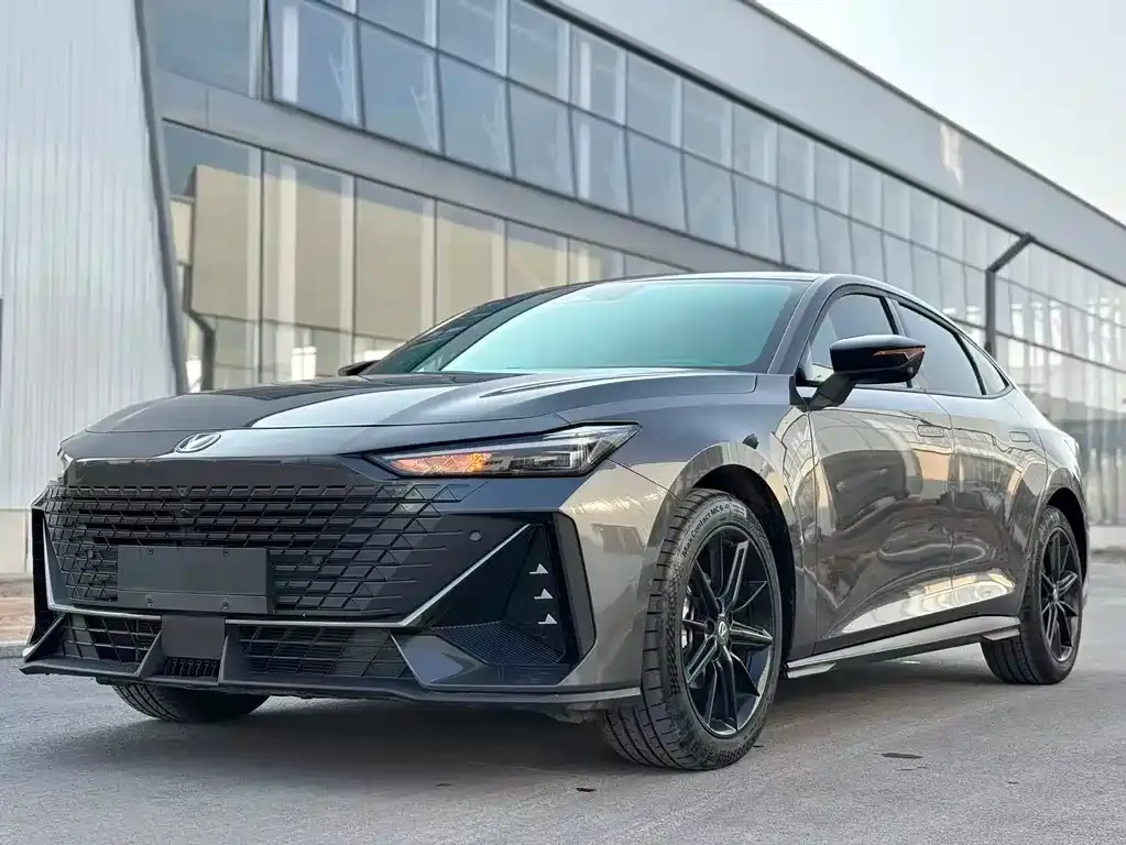 Changan UNI-V 2025 из CN, фото 1