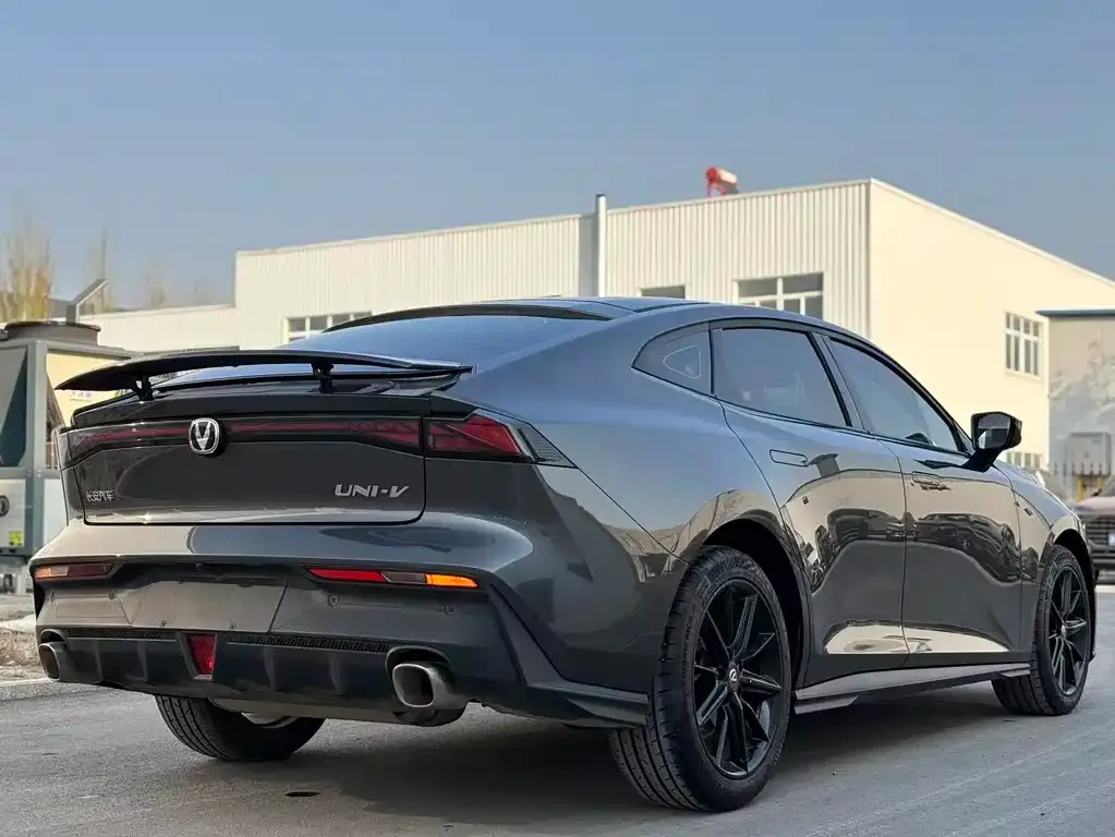 Changan UNI-V 2025 из CN, фото 3