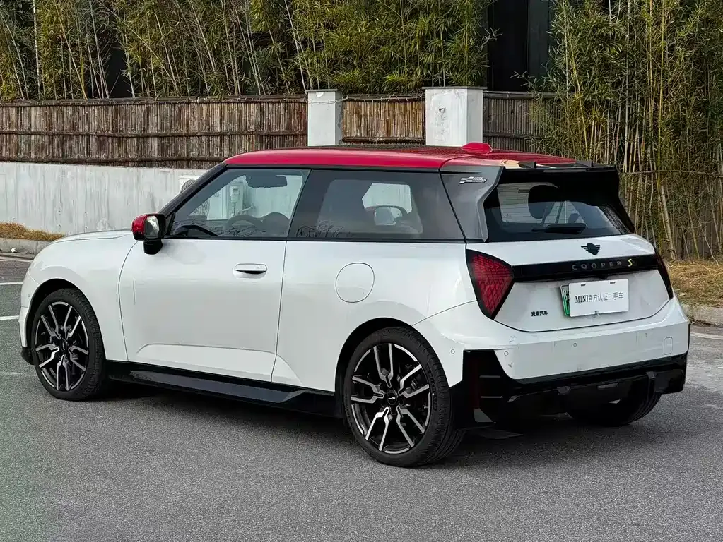 MINI Cooper EV 2024 из CN, фото 9