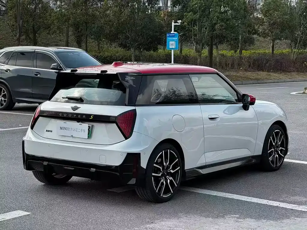 MINI Cooper EV 2024 из CN, фото 8