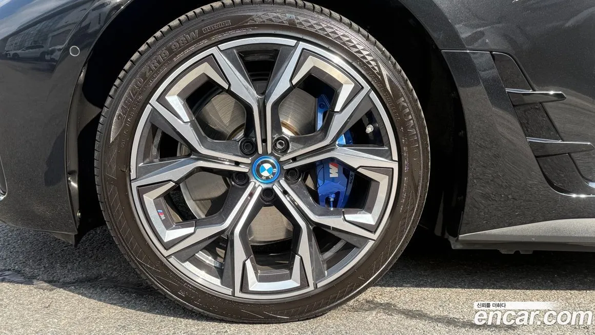 BMW i4 — фото 2