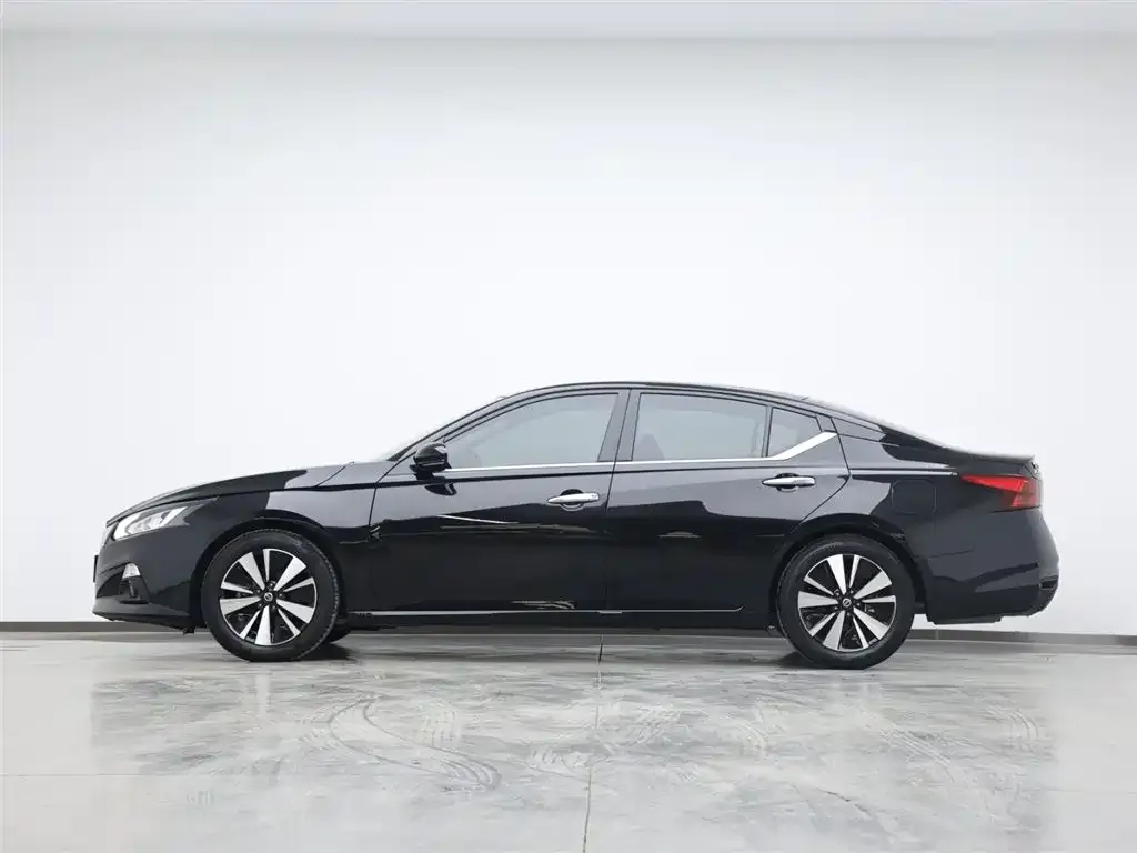 Nissan Teana 2022 из CN, фото 2