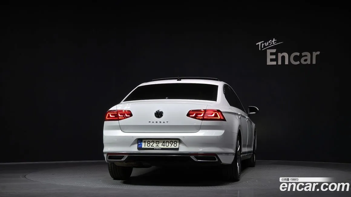 Volkswagen Passat 2021 из KR, фото 2