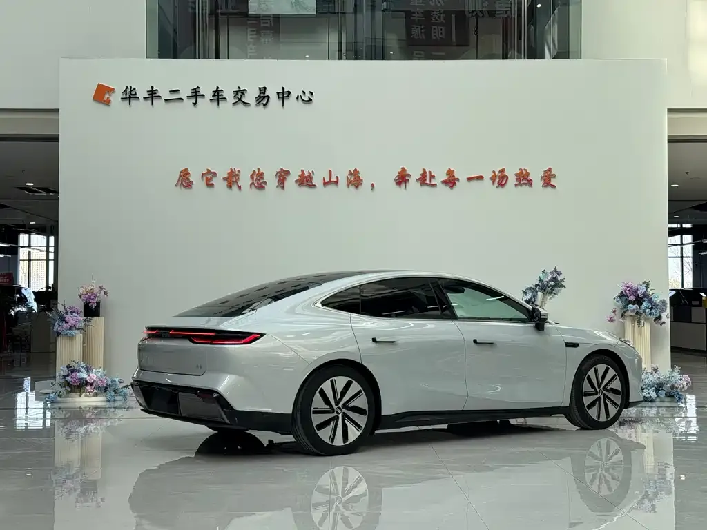 Geely Galaxy E8 2024 из CN, фото 9