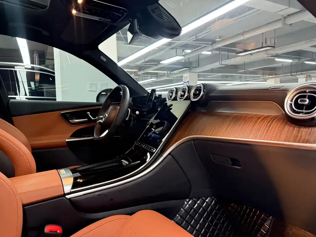Mercedes-Benz GLC 2024 из CN, фото 3