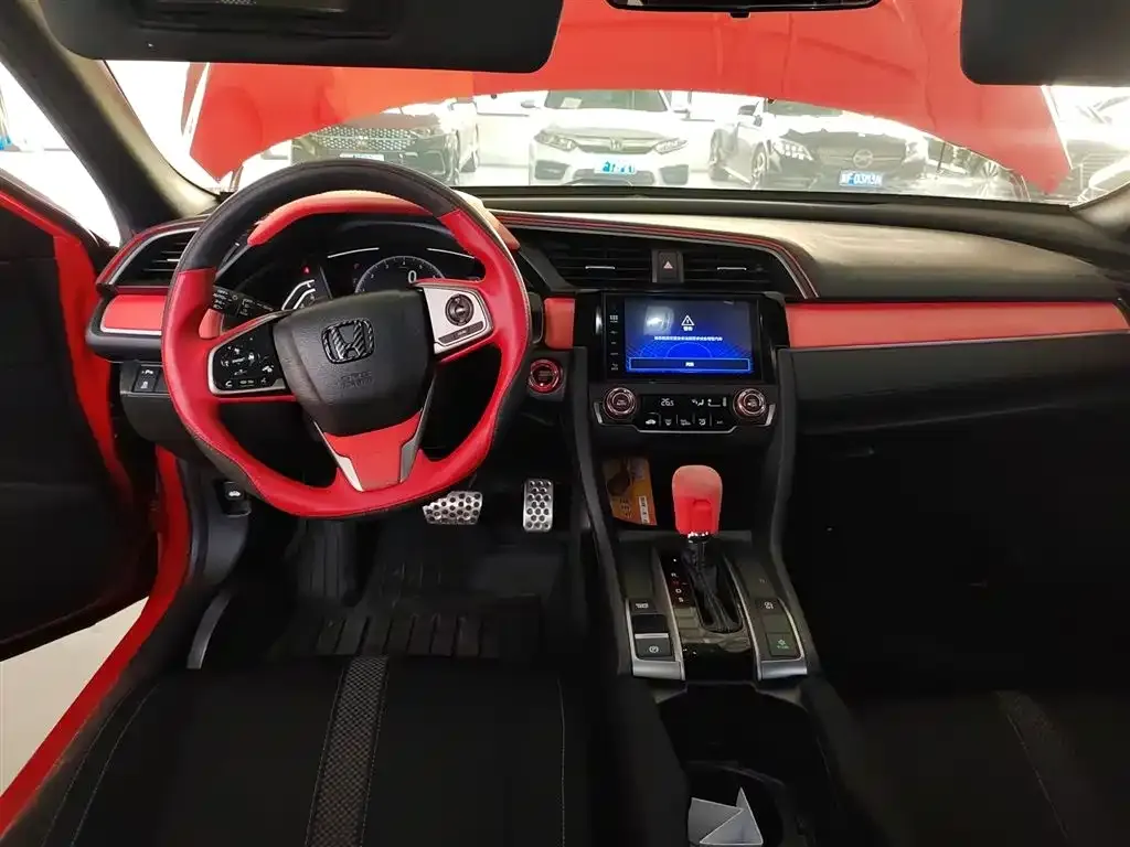 Honda Civic — фото 10