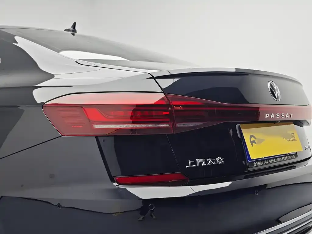 Volkswagen Passat 2023 из CN, фото 6