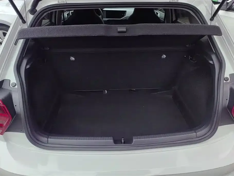 Volkswagen Polo 2023 из CN, фото 6