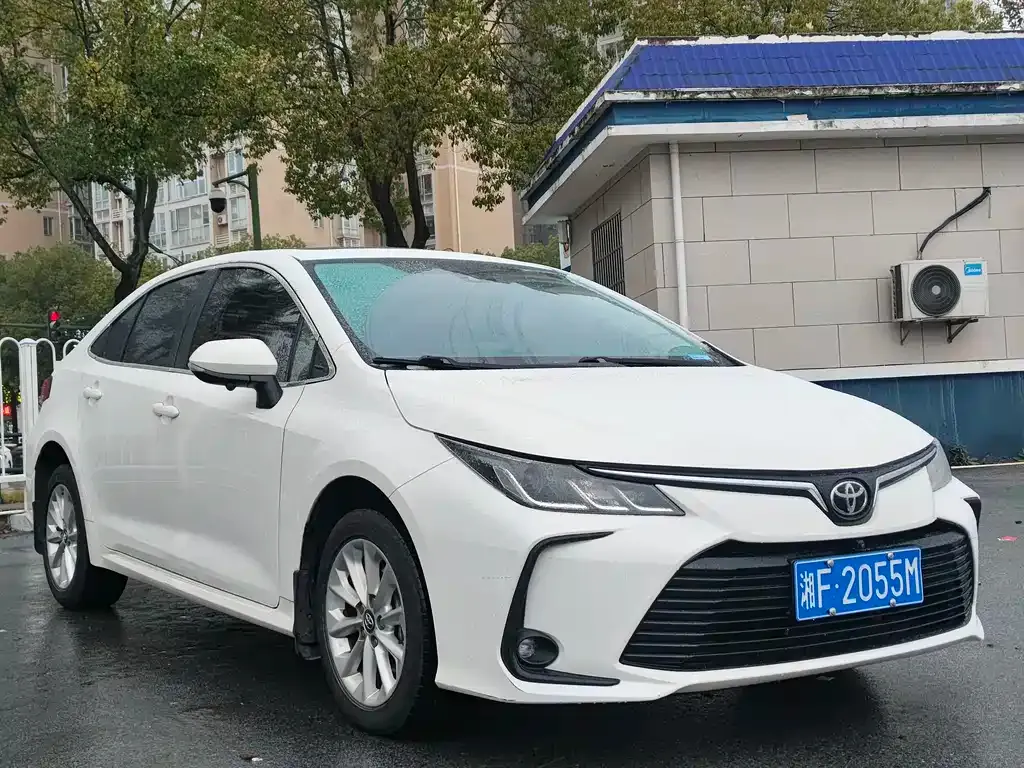 Toyota Corolla 2023 из CN, фото 8