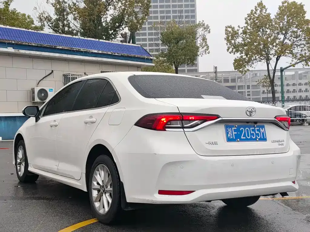 Toyota Corolla 2023 из CN, фото 6