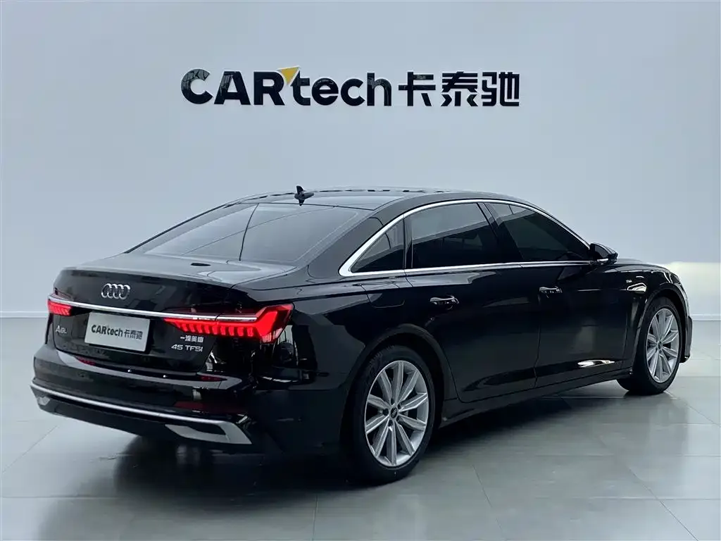 Audi A6L 2023 из CN, фото 9