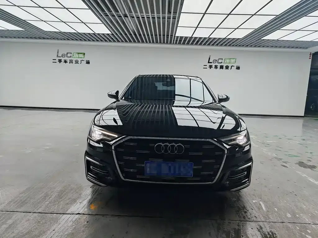 Audi A6L — фото 2