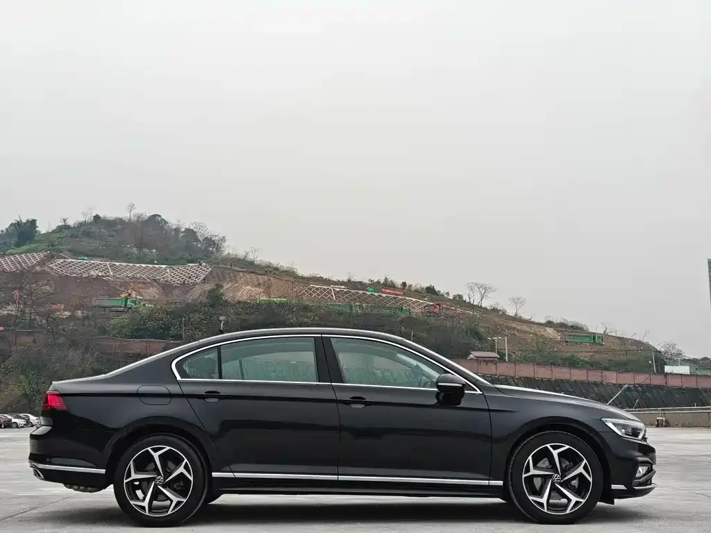 Volkswagen Magotan 2024 из CN, фото 6
