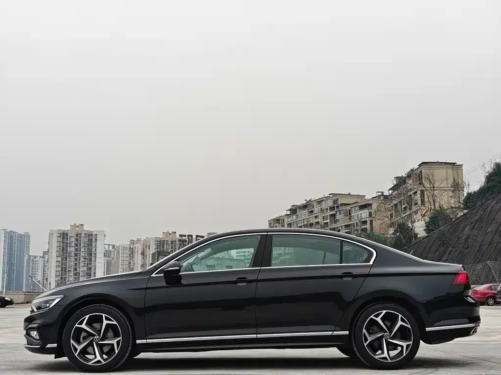Volkswagen Magotan 2024 из CN, фото 8