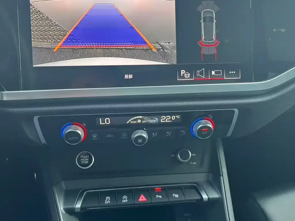 Audi Q3 2023 из CN, фото 2