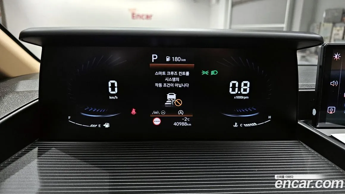 Hyundai Staria — фото 2