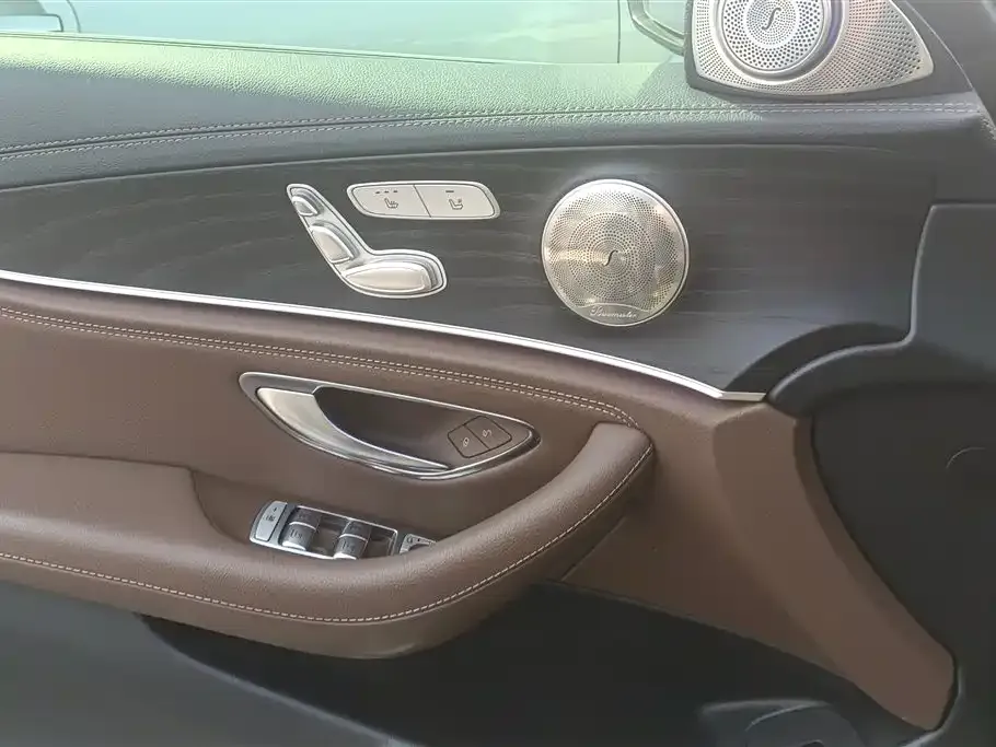 Mercedes-Benz E-Class 2022 из CN, фото 4
