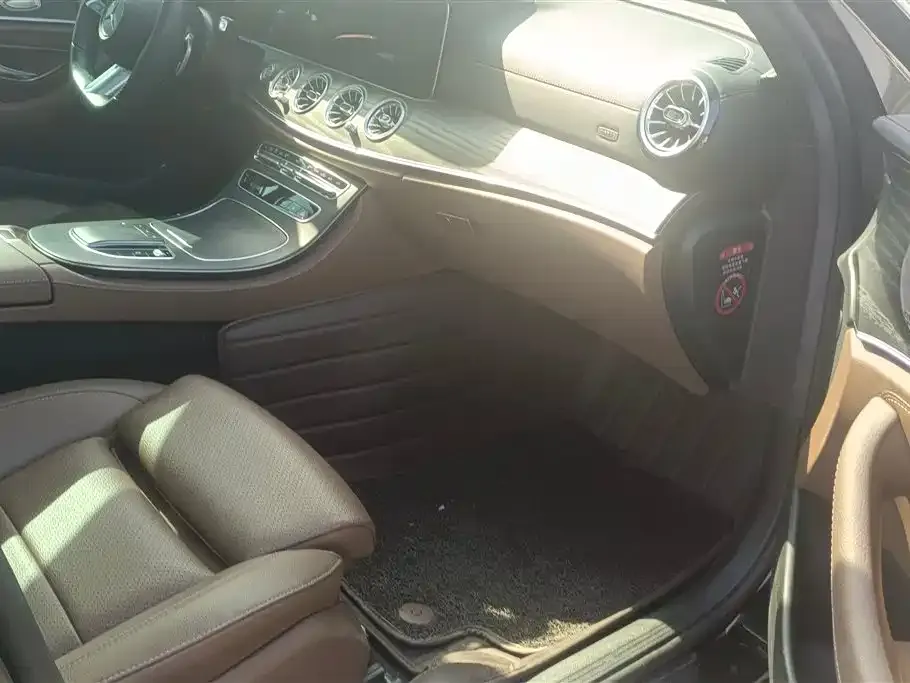 Mercedes-Benz E-Class 2022 из CN, фото 10