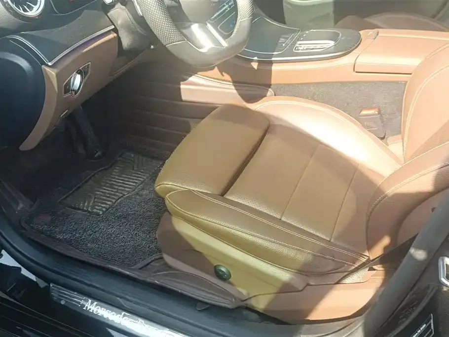 Mercedes-Benz E-Class 2022 из CN, фото 2