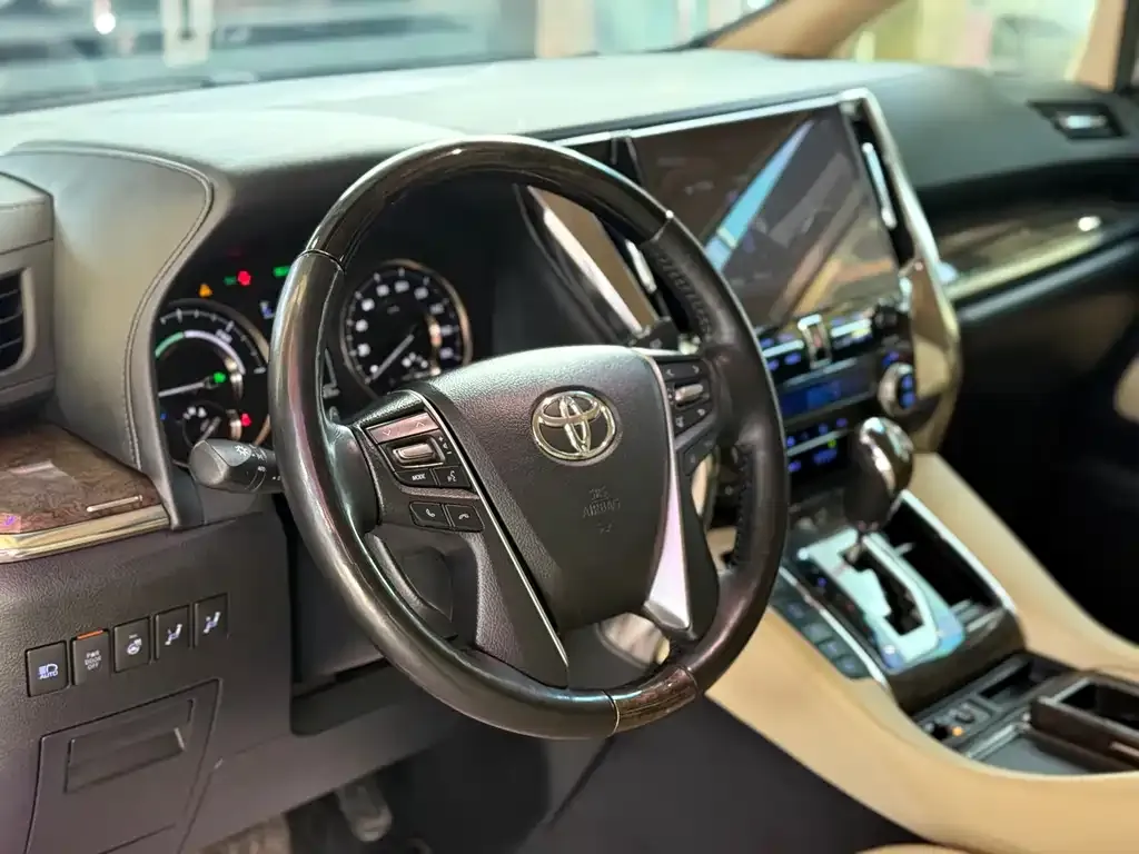 Toyota Alphard 2022 из CN, фото 8