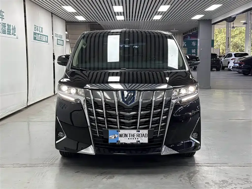 Toyota Alphard 2023 из CN, фото 10