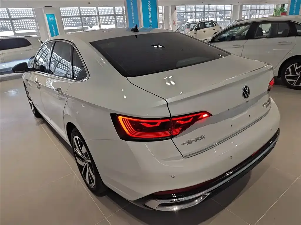 Volkswagen Sagitar 2022 из CN, фото 8