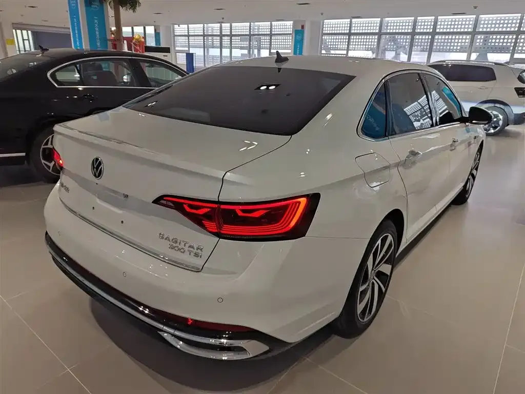 Volkswagen Sagitar 2022 из CN, фото 4