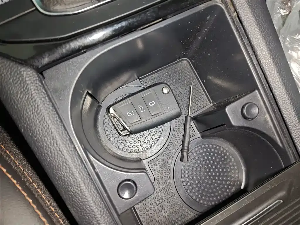 Volkswagen Sagitar 2022 из CN, фото 10