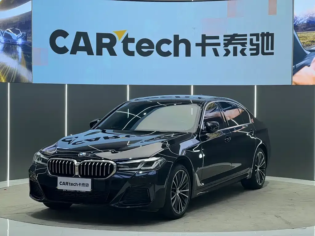 BMW 5 Series 2023 из CN, фото 1