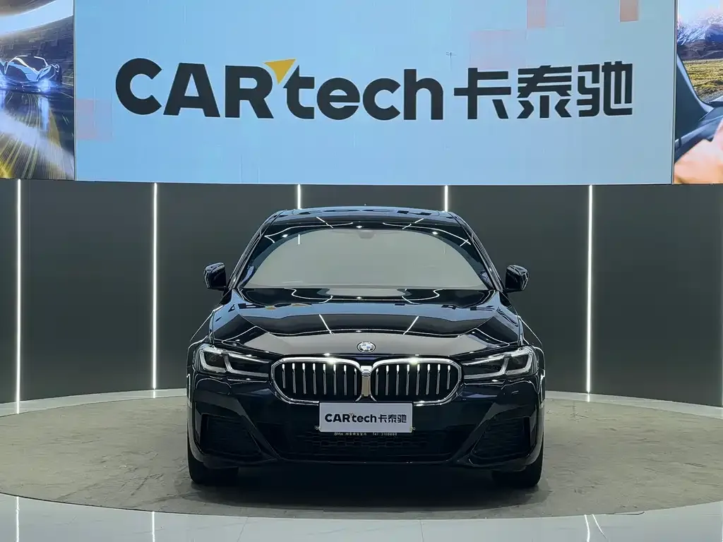 BMW 5 Series 2023 из CN, фото 3