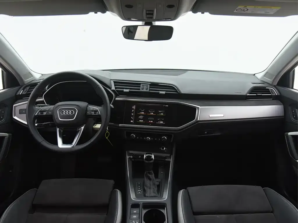 Audi Q3 2021 из CN, фото 3