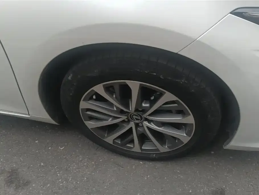 Lexus ES 2023 из CN, фото 4