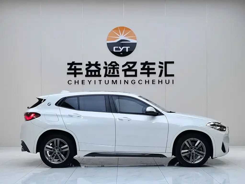 BMW X2 2021 из CN, фото 2