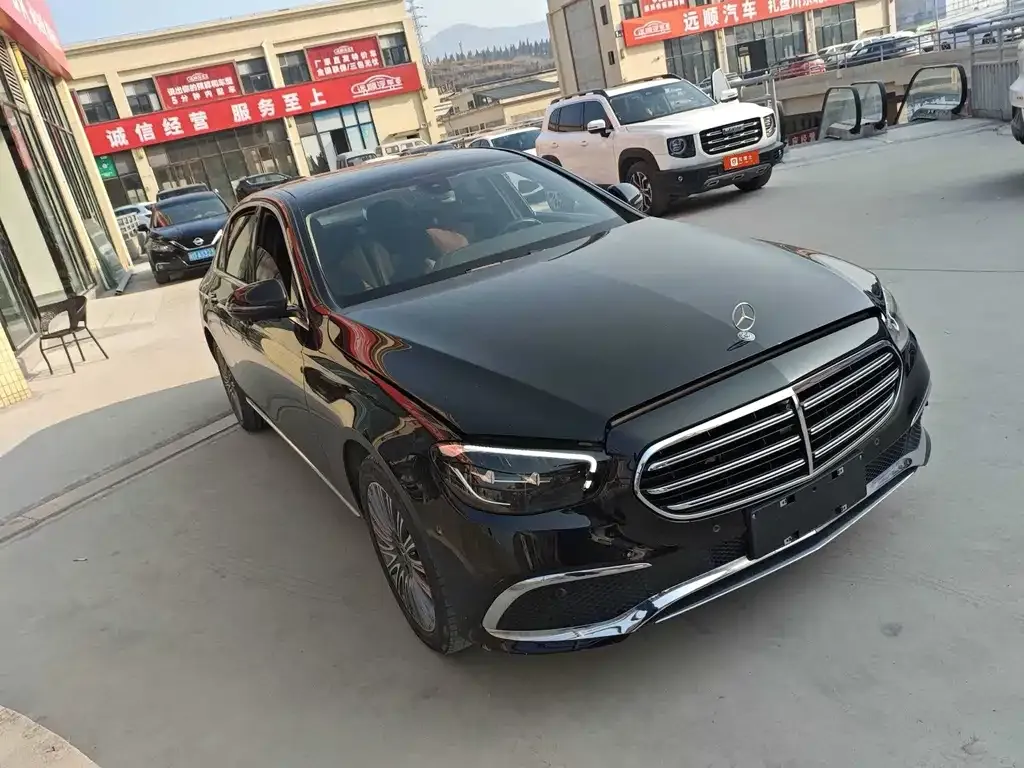 Mercedes-Benz E-Class 2023 из CN, фото 1