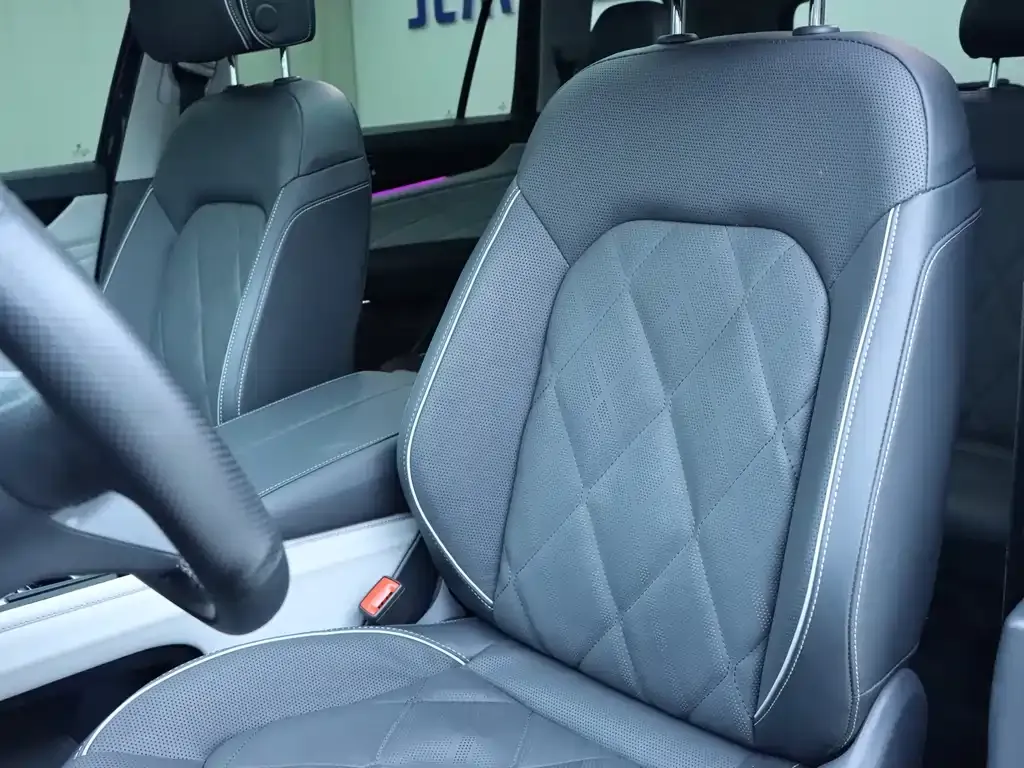 Volkswagen Teramont X 2023 из CN, фото 10
