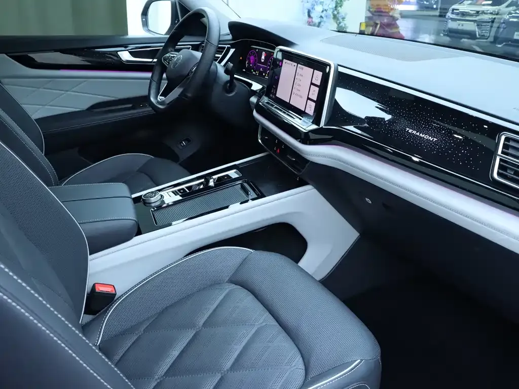 Volkswagen Teramont X 2023 из CN, фото 8
