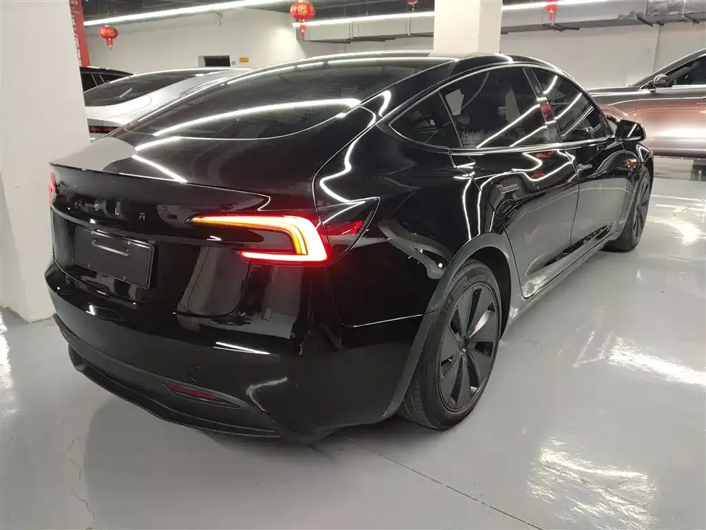 Tesla Model 3 2024 из CN, фото 2