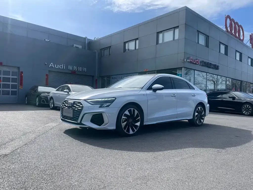 Audi A3 2022 из CN, фото 1