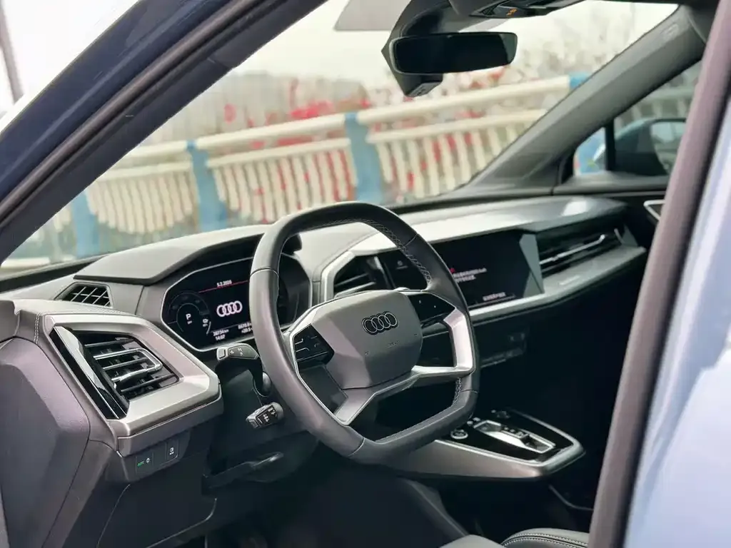 Audi Q4 e-tron 2025 из CN, фото 7