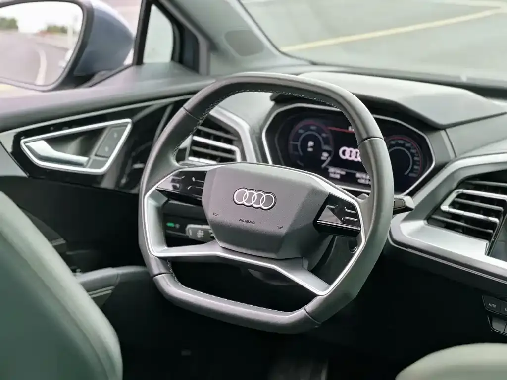 Audi Q4 e-tron 2025 из CN, фото 5