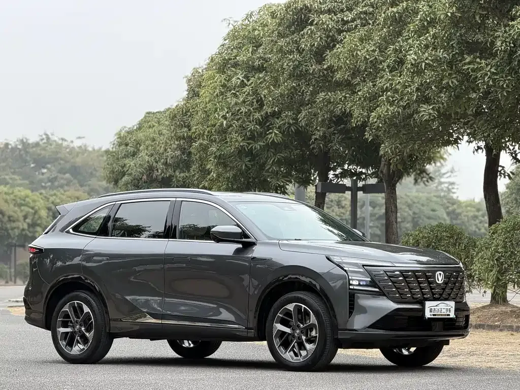 Changan CS75PLUS — фото 10