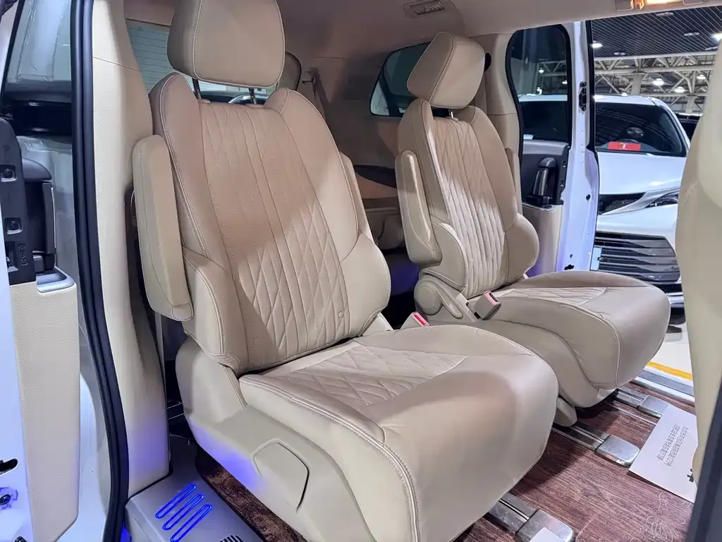 Buick GL8 2023 из CN, фото 9