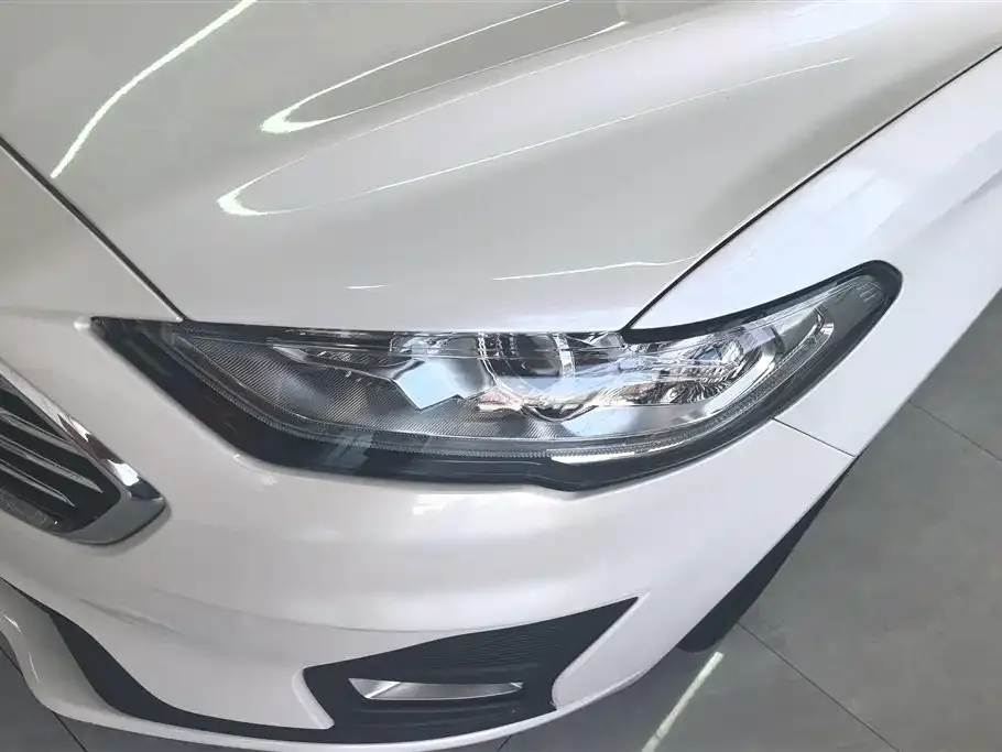 Ford Mondeo 2021 из CN, фото 8