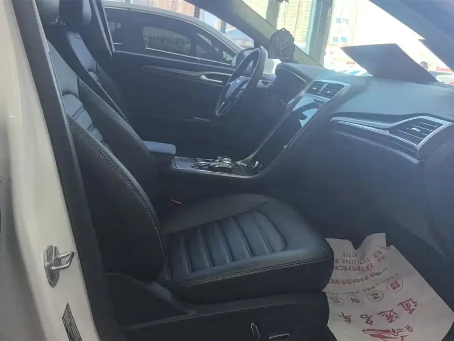 Ford Mondeo 2021 из CN, фото 2