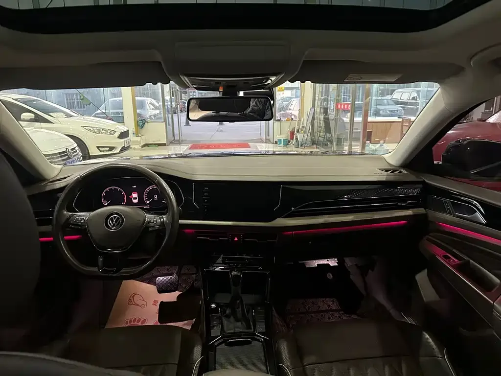 Volkswagen Passat 2021 из CN, фото 3