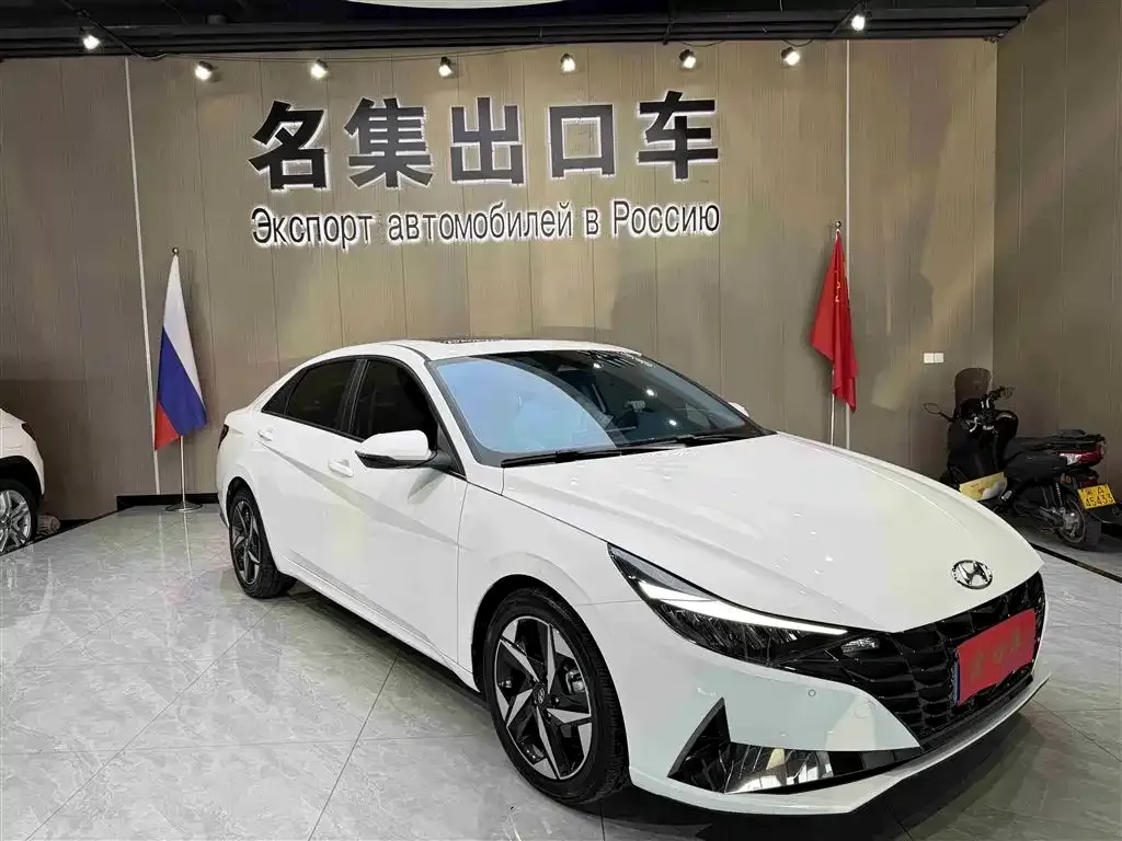 Hyundai Elantra 2023 из CN, фото 8