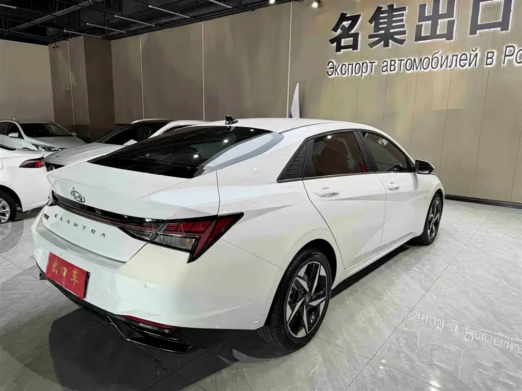 Hyundai Elantra 2023 из CN, фото 9