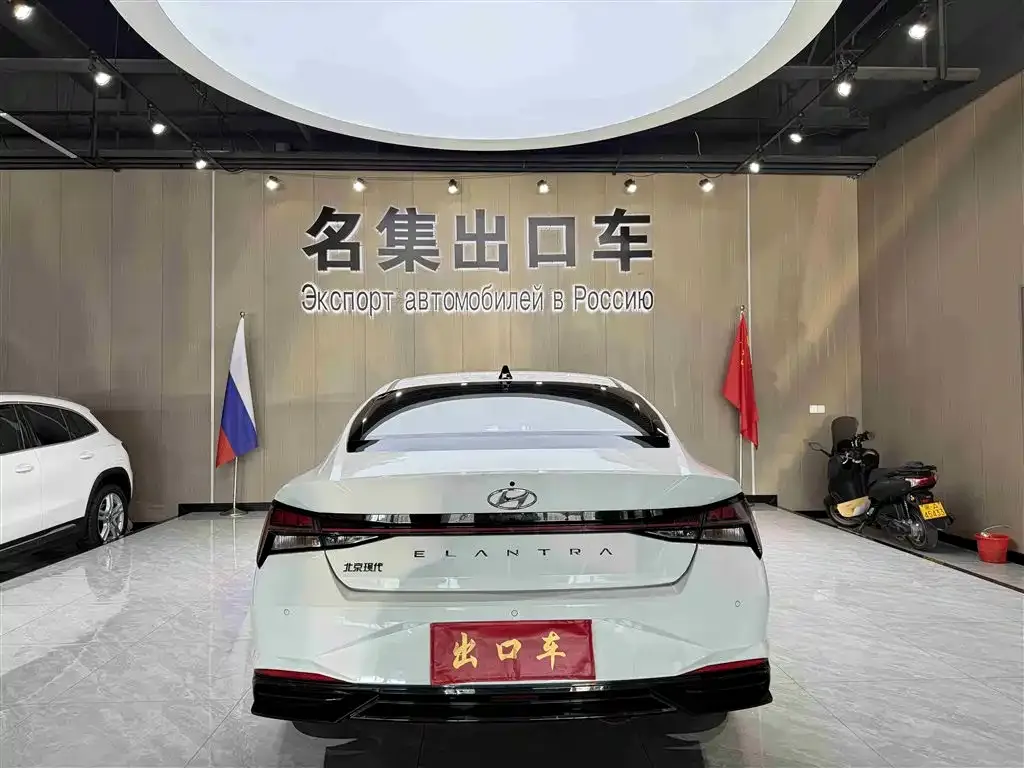 Hyundai Elantra 2023 из CN, фото 10