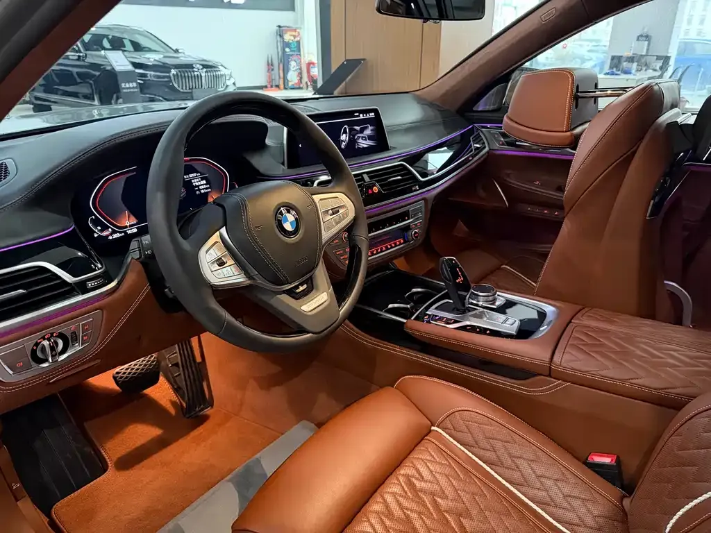 BMW 7 Series 2021 из CN, фото 3